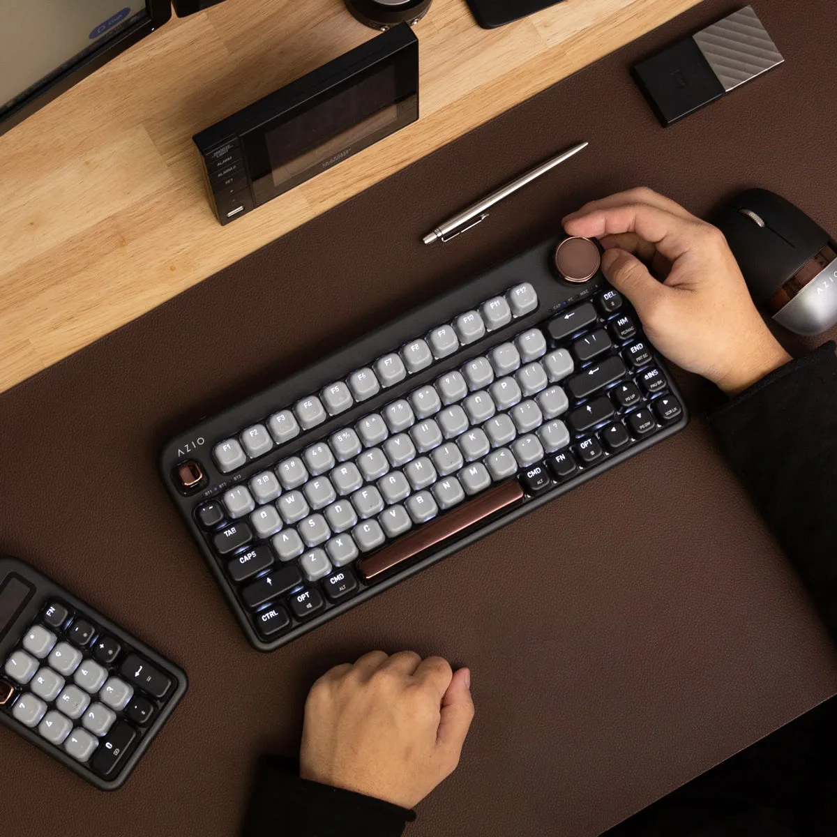 IZO Wireless Keyboard (Red Switch)