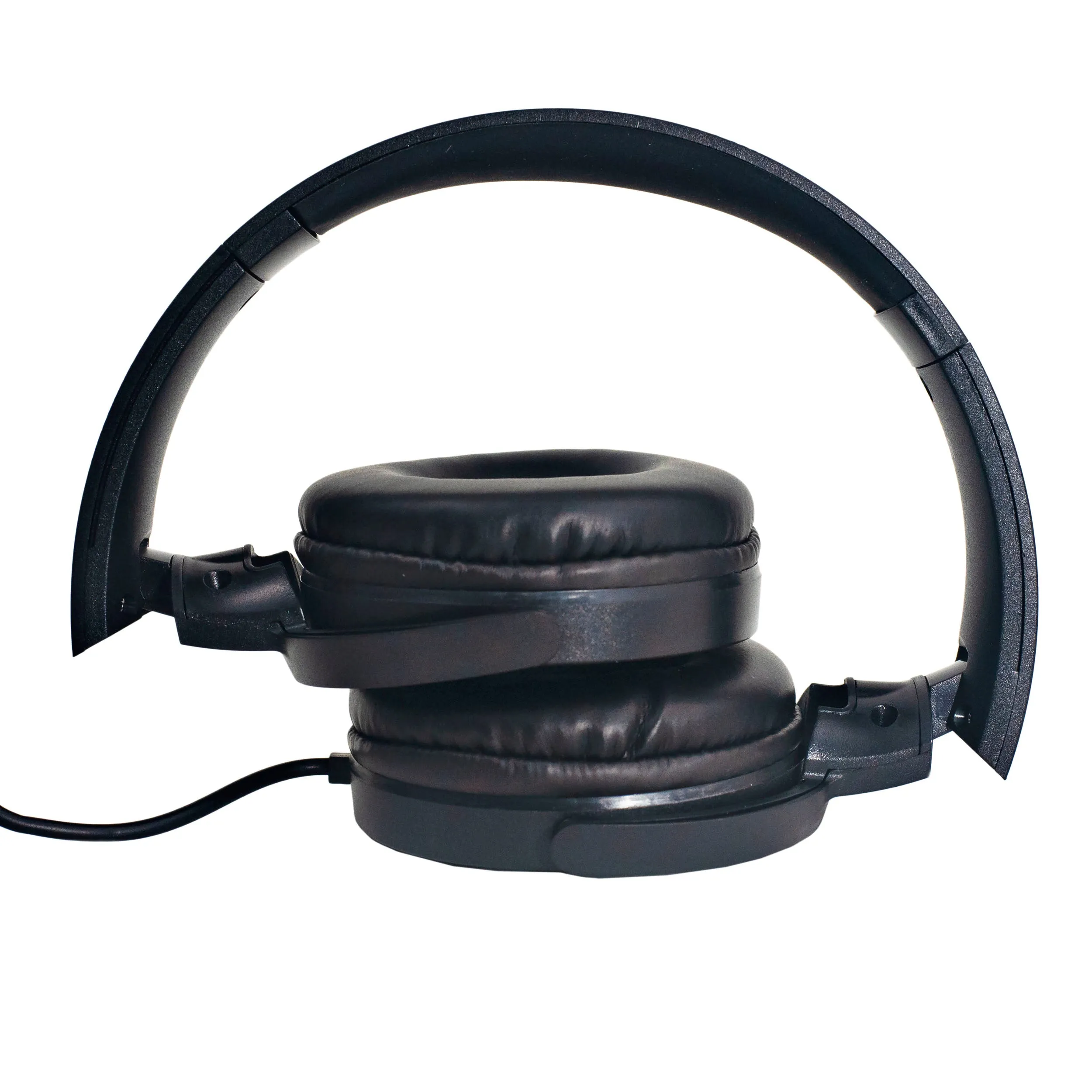 Magnavox MHP5026M-BK Stereo Headphones with Microphone in Black