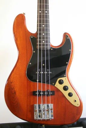 Used Fender Jazz Bass 62 Reissue Walnut Gold Hardware